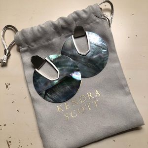 Kendra Scott Diane Statement Shell Earrings